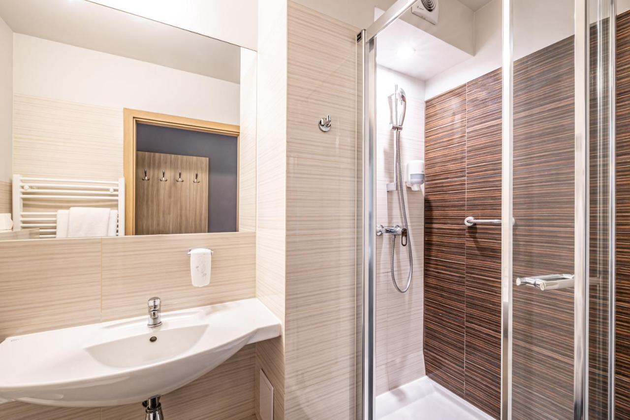 Hotel Leśny Białystok Buitenkant foto