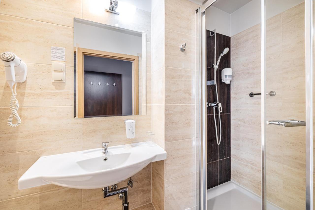 Hotel Leśny Białystok Buitenkant foto