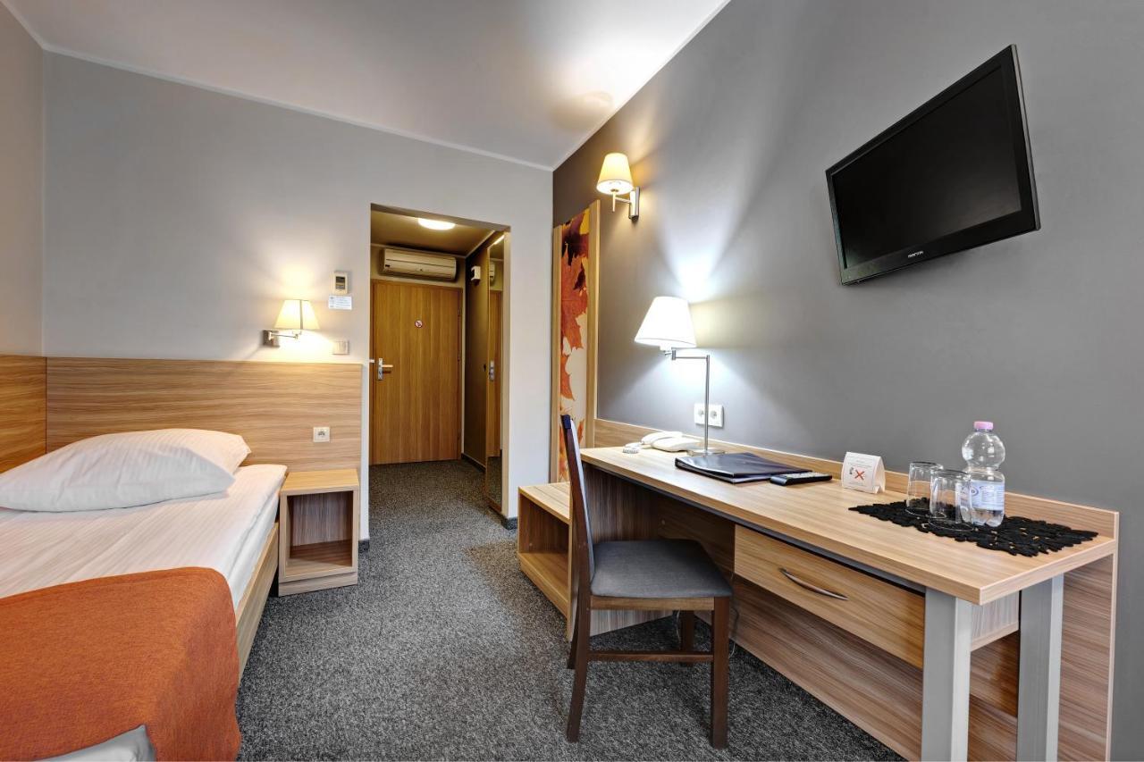 Hotel Leśny Białystok Buitenkant foto
