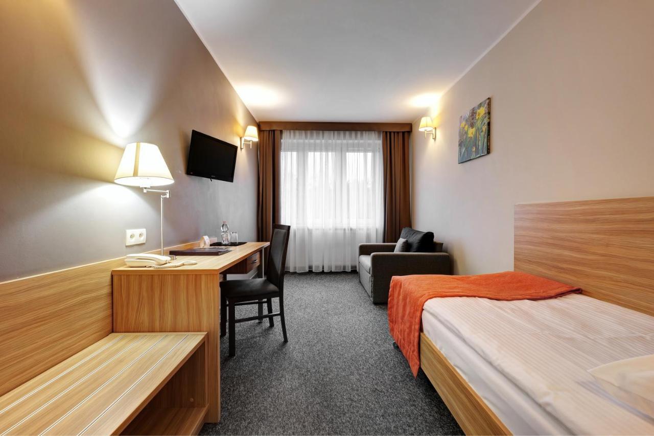 Hotel Leśny Białystok Buitenkant foto