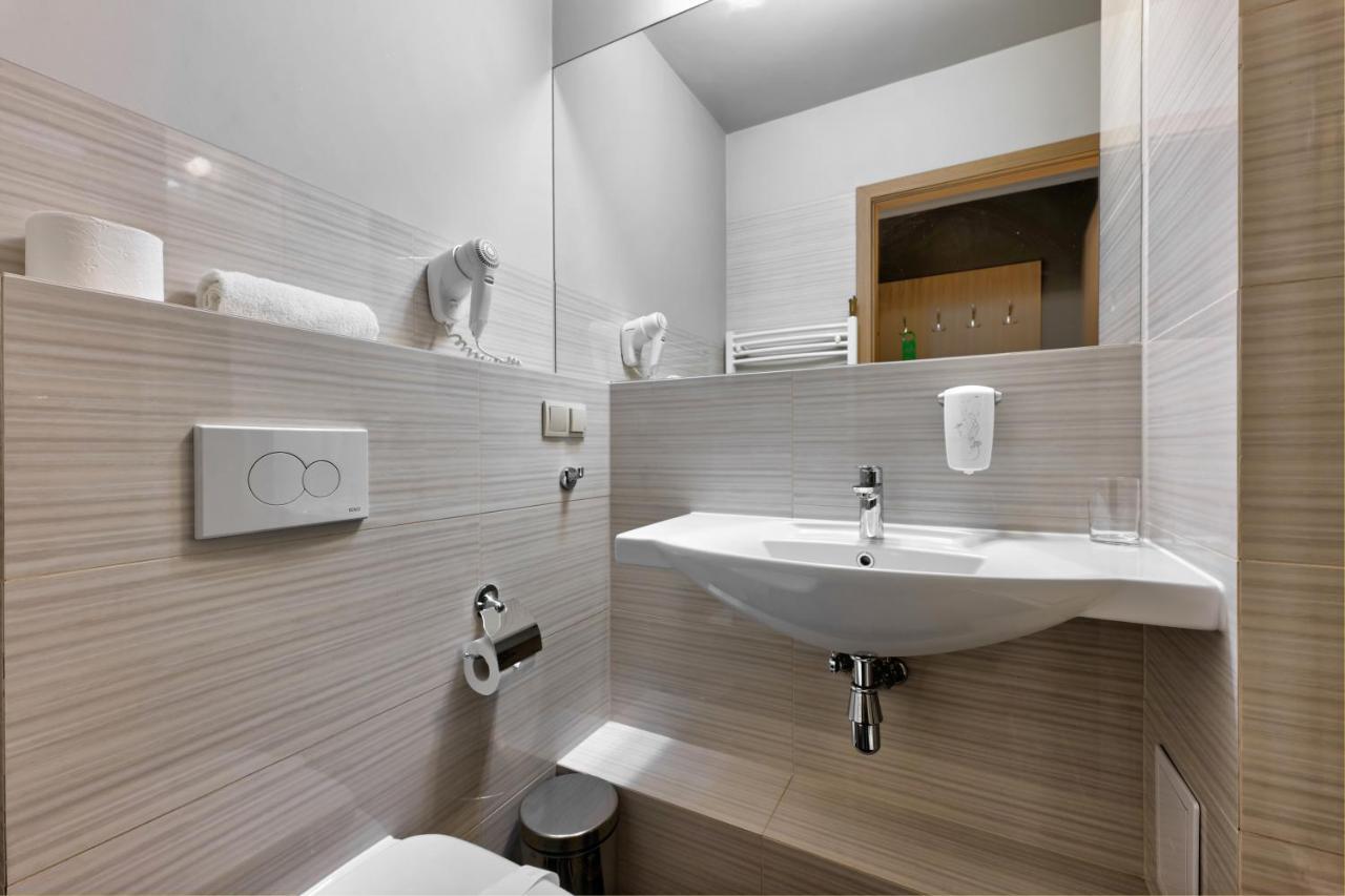 Hotel Leśny Białystok Buitenkant foto