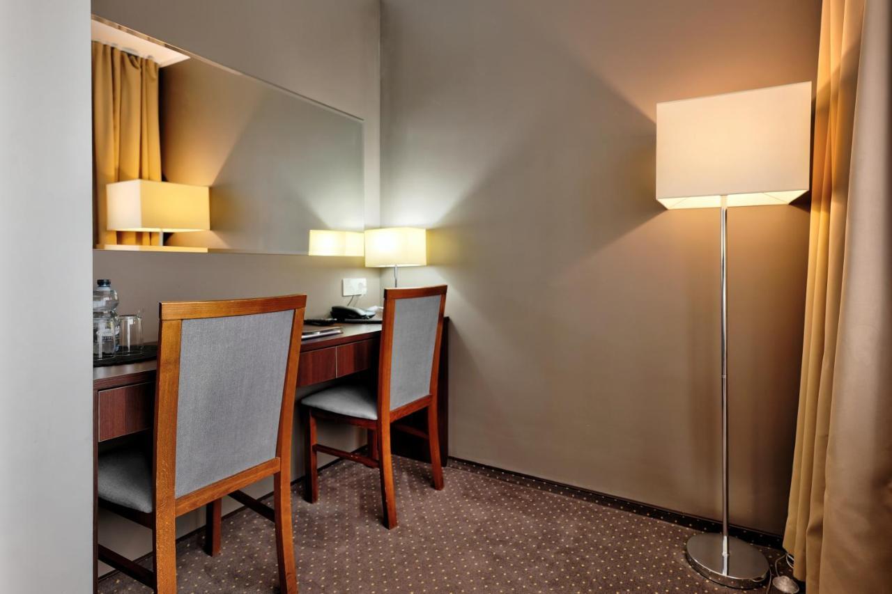 Hotel Leśny Białystok Buitenkant foto